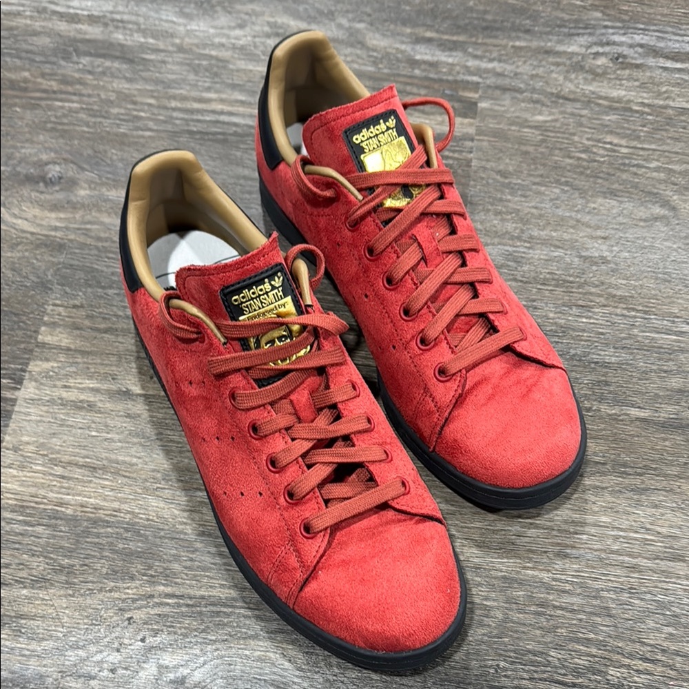 Adidas Disney x Stan Smith 'Peter Pan - Captain Hook'